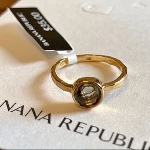 NWT Banana Republic Delicate Ring